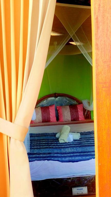 Kuta Bay Homestay Buitenkant foto