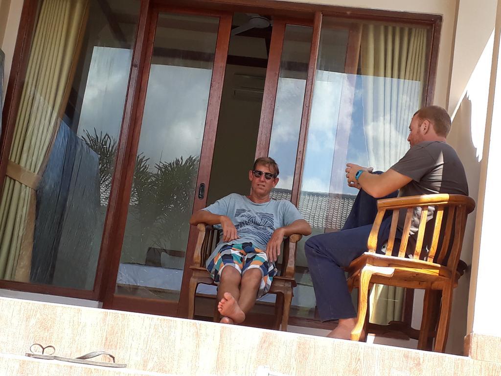 Kuta Bay Homestay Buitenkant foto