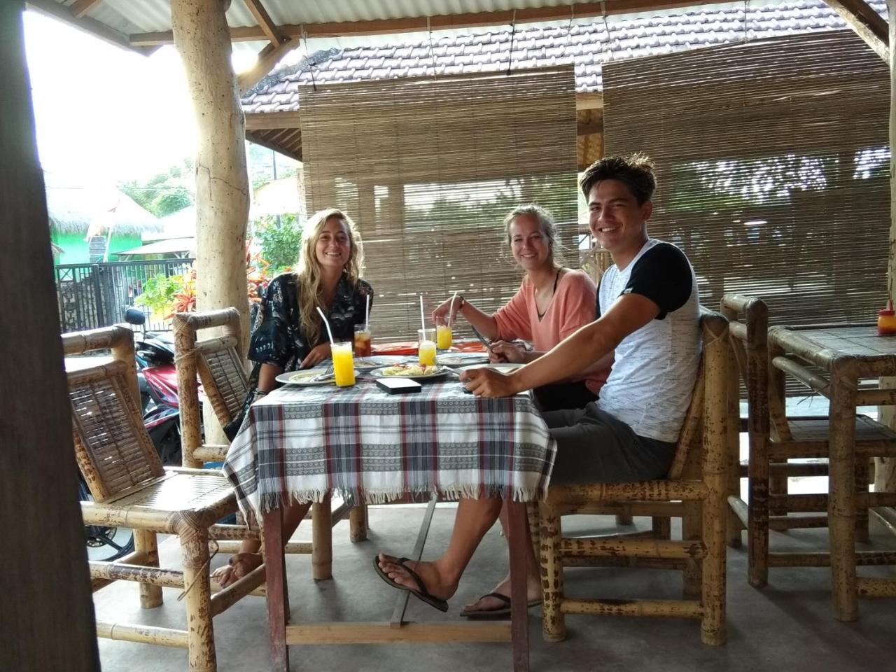 Kuta Bay Homestay Buitenkant foto